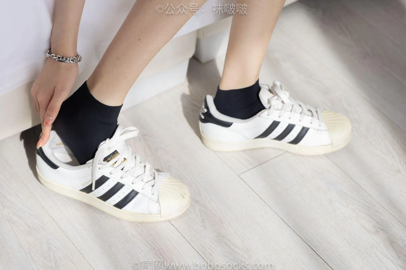 [BoBoSocks袜啵啵]NO.033 稚予-贝壳头、天鹅绒黑袜、天鹅绒白袜 [154P]插图4